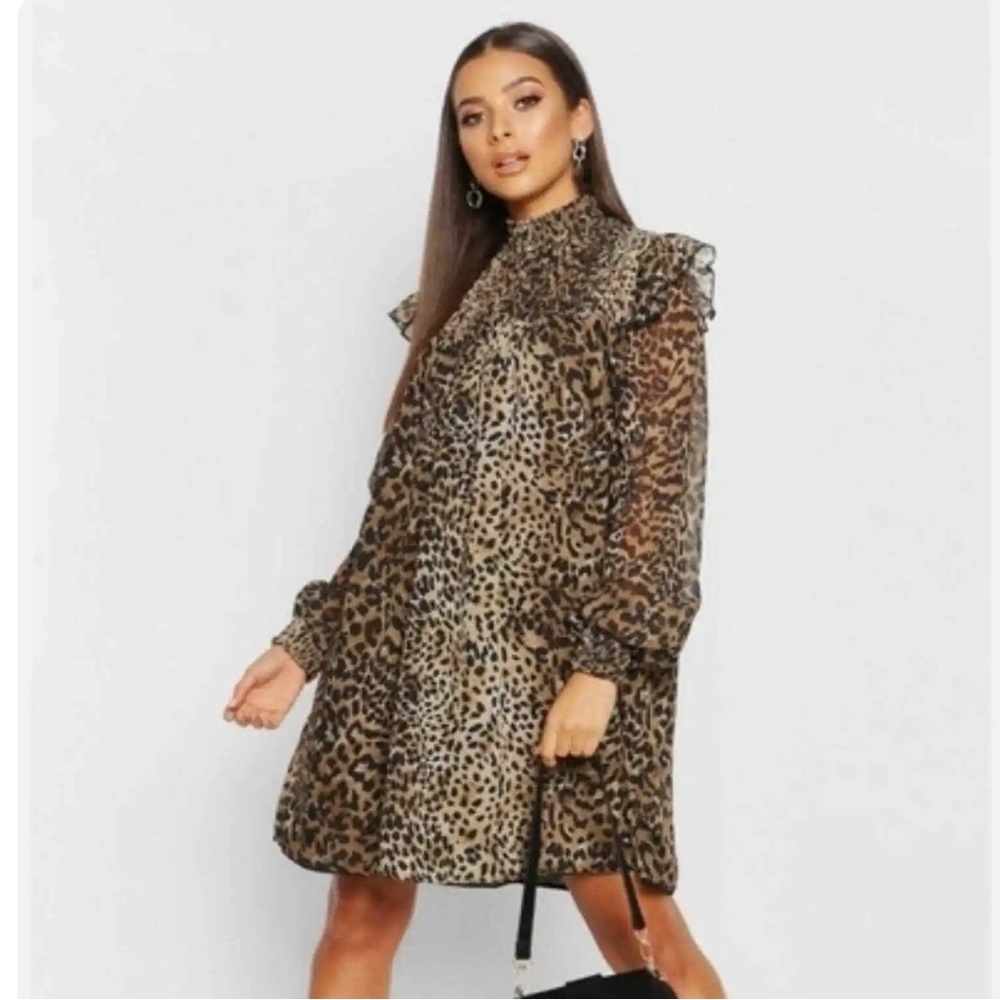 ZARA Leopard Print Mini Smocked Dress Size L